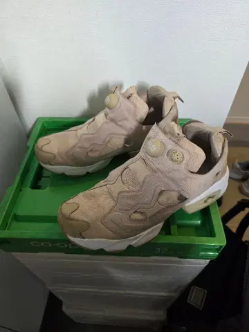 Reebok Instapump Fury 베이지