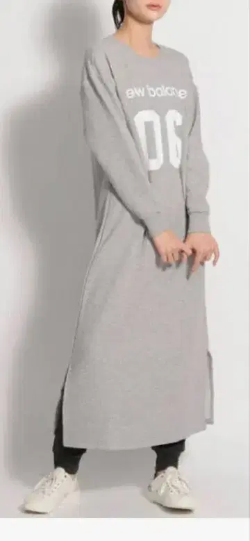 [ 새상품급 ] New Balance 로고 맨투맨 원피스 그레이 M