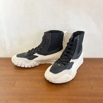 새상품급 푸마 카이론 블랙 23.0cm 420 672