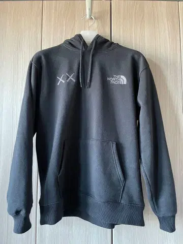THE NORTH FACE Kaws Hoodie