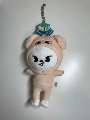 리빗 백참 TOYWORLD