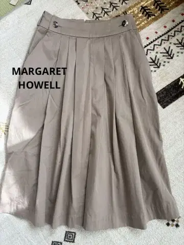 MARGARET HOWELL 마가렛호웰 플리츠 스커트