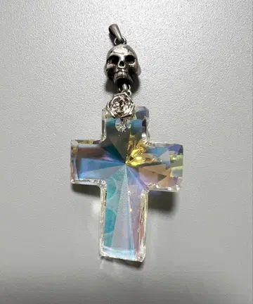 새상품급 실버 스컬 x 크리스탈 십자가 펜던트 탑