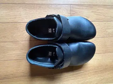 BIRKENSTOCK 런던 테크