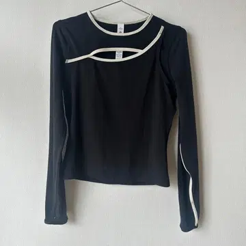 lululemon 룰루레몬 블랙 컷 아웃 디자인 긴팔 T셔츠 M