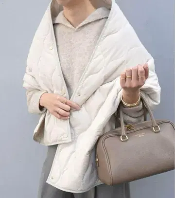 SLOBE IENA 슬로브 이에나 퀼팅 스톨 머플러 케이프
