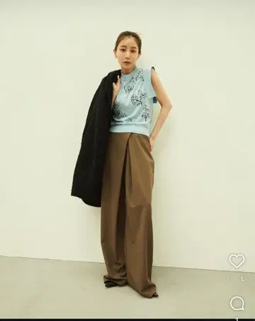 다나카 미나미 x CLANE TUCK HERRINGBONE SLACKS