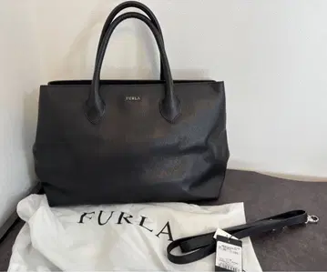 새상품급 훌라 FURLA 테사 토트백 블랙 A4 숄더백