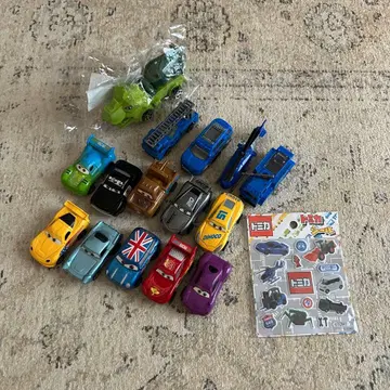 [ 익명 배송 ] 카즈 미니카 자동차 완구 세트 15대 + 토미카 씰