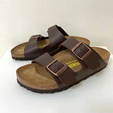 새상품급 BIRKENSTOCK 버켄스탁 애리조나 35 브라운