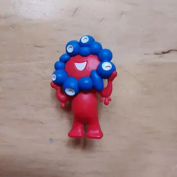 미야쿠미야쿠 피규어