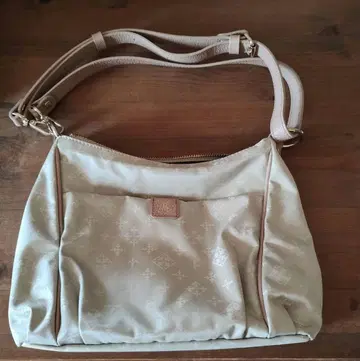 russet 러셋 숄더백