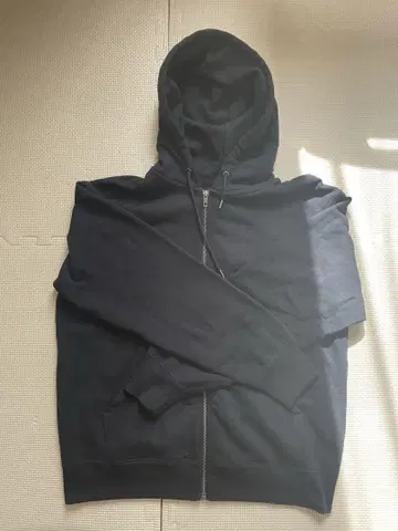 [ 새상품급 ] UNIQLO 맨투맨 풀 집업 후드티 블랙 M 2025