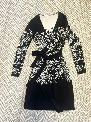 Diane von Furstenberg 랩 드레스 사이즈 S