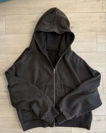 entire studios eternal zip size S