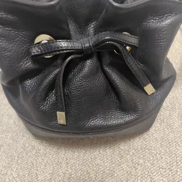 케이트 스페이드 블랙 가죽 숄더백