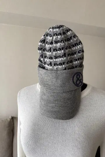 앤퍼시 그레이 니트 모자