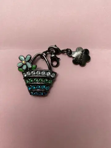 FURLA 훌라 참 꽃 바스켓