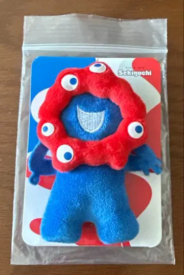 미야쿠미야쿠 인형 배지