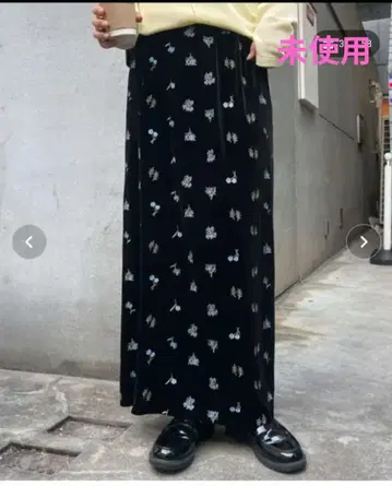 차오패닉 티피 꽃무늬 자수 벨로아 스커트
