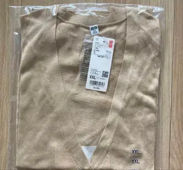 [ 새상품 택 포함 ] 라이트 V넥 가디건 베이지 XXL 인기 완판템!