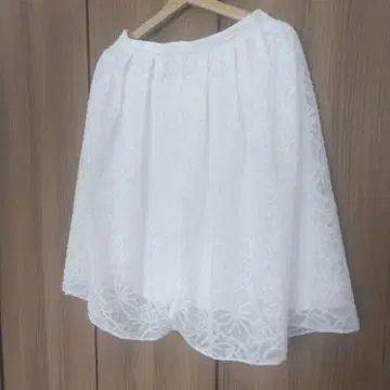 레이스 깔끔한 스커트