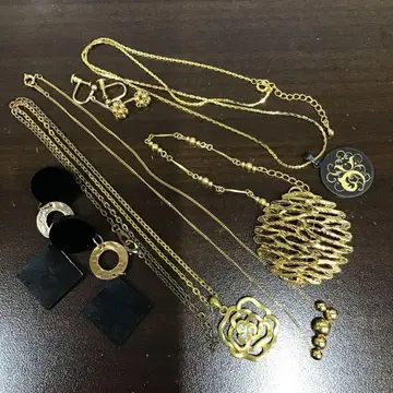 앤티크 액세서리 n 골드 계열 목걸이 브로치 등