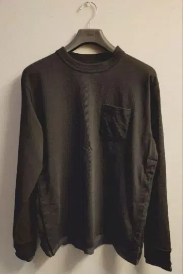 sacai 롱T셔츠