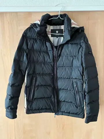 BLACK LABEL 후드 부착 다운 자켓 블랙 L 사이즈