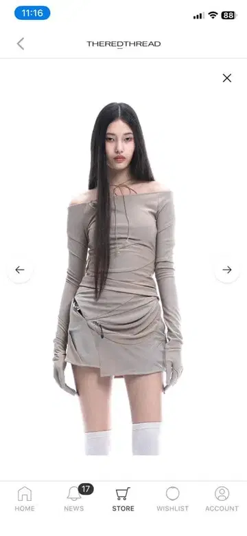오프숄더 긴팔 타이트 상의 그레이