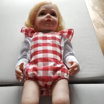 너무 리얼한 인형