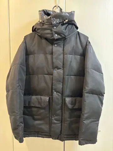 BEAMS 다운 자켓 블랙 후드 부착