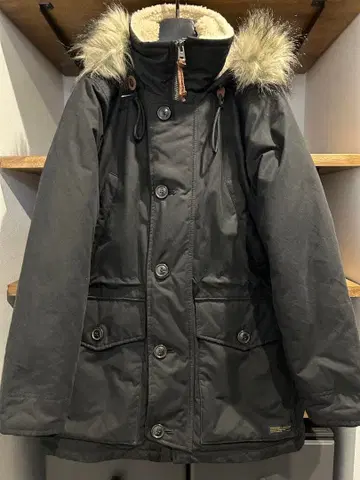 Abercrombie & Fitch 블랙 다운 자켓