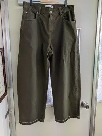 유니클로 JW anderson 와이드 핏 청바지 33