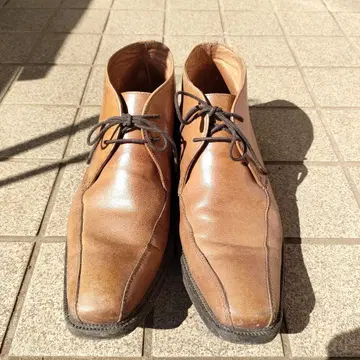 브라운 가죽 하이컷 신발