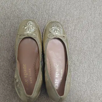 Kate Spade 골드 발레 슈즈