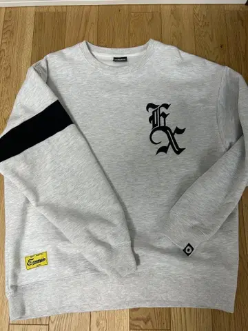 EXAMPLE 맨투맨 XL