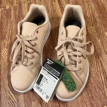 Reebok 핑크 베이지 스니커즈 24.0 cm