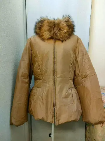 페로 FERAUD 베이지 다운 코트