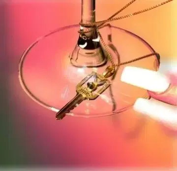 PLAYBOY / HUF 목걸이