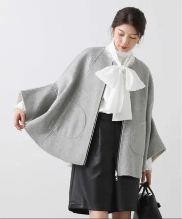 울 리버서블 케이프 코트