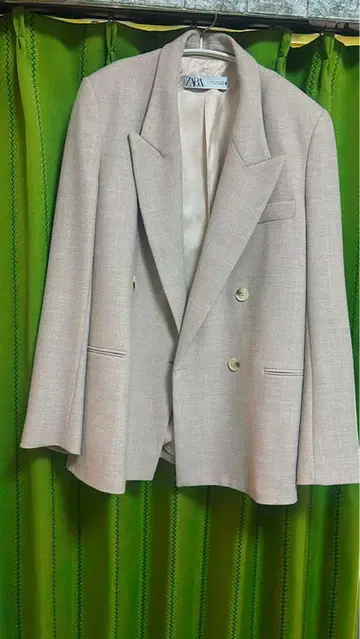 ZARA 베이지 테일러드 자켓