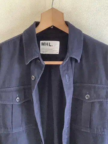 마가렛호웰 MHL. 네이비 커버올