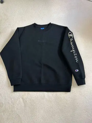 Champion 블랙 맨투맨 트레이닝복