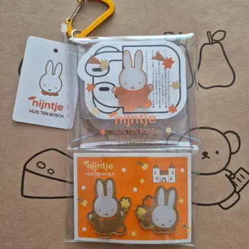 miffy 하우텐보스 한정판 멀티 케이스 & 핀 배지