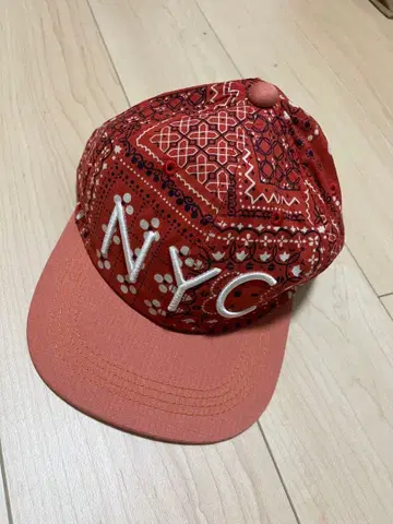 NYC 로고 캡
