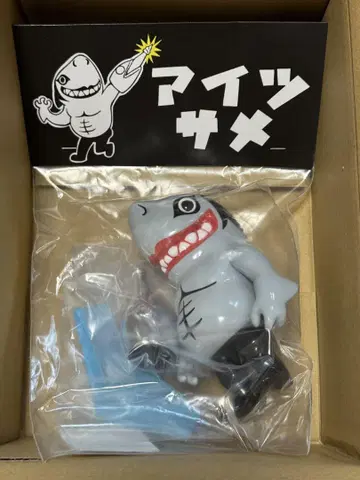 MOMOCO STUDIO PUNKDRUNKERS 아이츠 사메 소프트 비닐