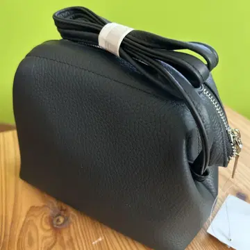 미사용 새상품 블랙 숄더백 사선 가방