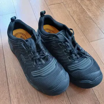 KEEN 안전화 블랙 스니커즈 UTILITY