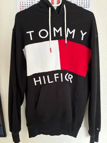 Tommy Hilfiger 후드 부착 후드티